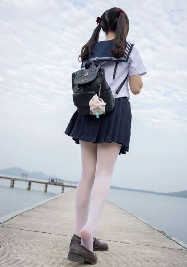 亚洲精品制服丝袜四区-全集日韩在线观看