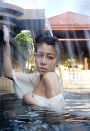 美女扒开屁股直播-粤语中字迅雷下载