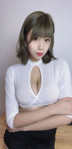 草莓短视频绿巨人-蓝光原盘免费在线观看